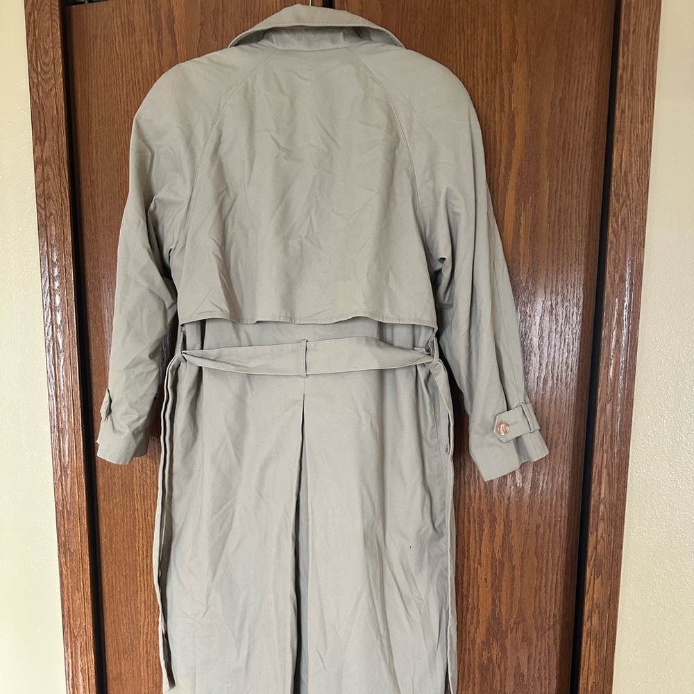 Classic Tan Trench Coat - Picture 9 of 14